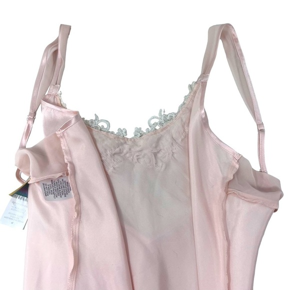 VTG Expressions Lace Embellished Side Slit Full Length Night Gown Blush Pink Med - Picture 12 of 14